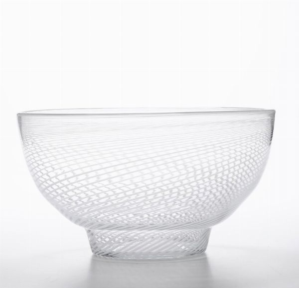 Grande coppa in vetro filigrana. Murano, XX secolo  - Asta Antiquariato Luglio | Cambi Time - Associazione Nazionale - Case d'Asta italiane