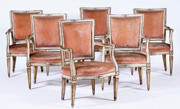 Gruppo di sei poltrone in legno laccato con profili dorati. Ebanisteria italiana XVIII secolo  - Asta Antiquariato Luglio | Cambi Time - Associazione Nazionale - Case d'Asta italiane