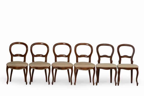 Tavolo rotondo allungabile con sei sedie, XIX secolo  - Asta Antiquariato Luglio | Cambi Time - Associazione Nazionale - Case d'Asta italiane