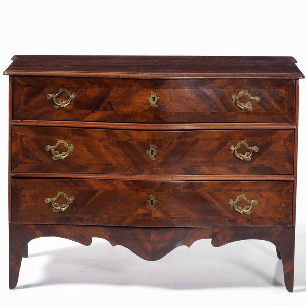 Com a tre cassetti lastronato. XVIII-XIX secolo  - Asta Antiquariato Luglio | Cambi Time - Associazione Nazionale - Case d'Asta italiane