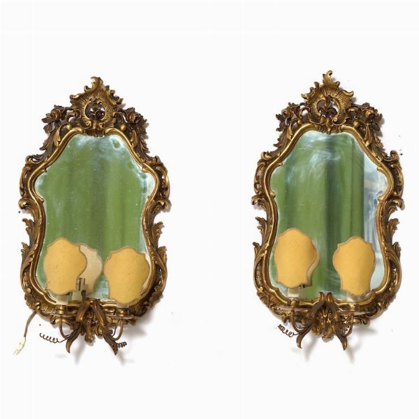 Coppia di ventoline in legno intagliato e dorato. XX secolo  - Asta Antiquariato Luglio | Cambi Time - Associazione Nazionale - Case d'Asta italiane