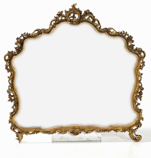 Specchiera in legno sagomato e dorato in stile  - Asta Antiquariato Luglio | Cambi Time - Associazione Nazionale - Case d'Asta italiane