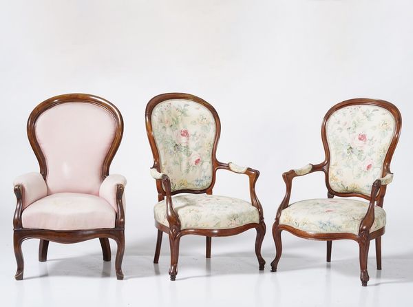 Lotto di tre poltrone diverse  - Asta Antiquariato Luglio | Cambi Time - Associazione Nazionale - Case d'Asta italiane