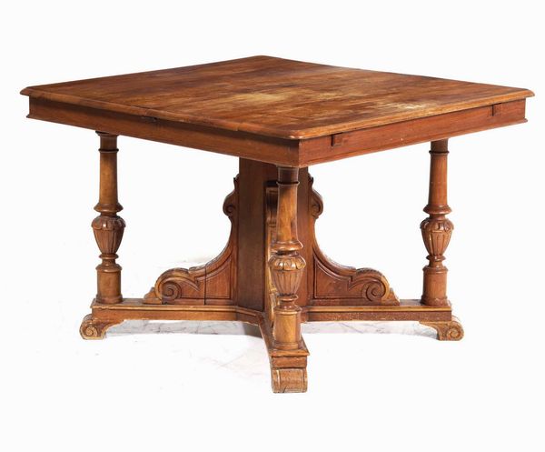 Tavolo in stile rinascimento con allunghe  - Asta Antiquariato Luglio | Cambi Time - Associazione Nazionale - Case d'Asta italiane