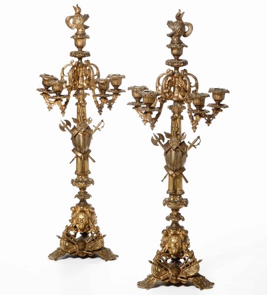 Coppia di candelabri in metallo dorato. XIX-XX secolo  - Asta Antiquariato Luglio | Cambi Time - Associazione Nazionale - Case d'Asta italiane