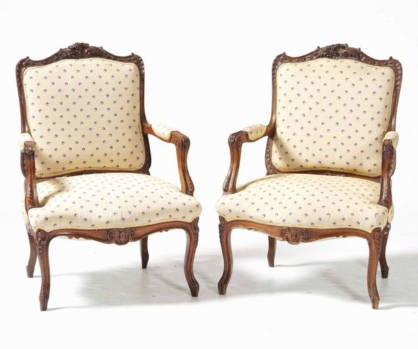 Coppia di poltrone in legno intagliato, Francia XIX secolo  - Asta Antiquariato Luglio | Cambi Time - Associazione Nazionale - Case d'Asta italiane