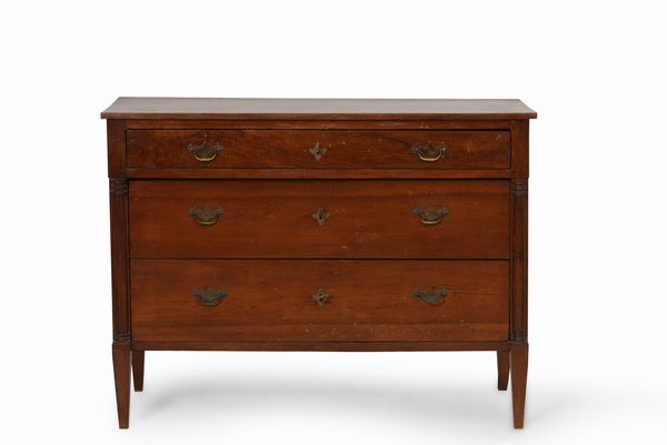 Com� lastronato a 3 cassetti, XIX secolo  - Asta Antiquariato Luglio | Cambi Time - Associazione Nazionale - Case d'Asta italiane