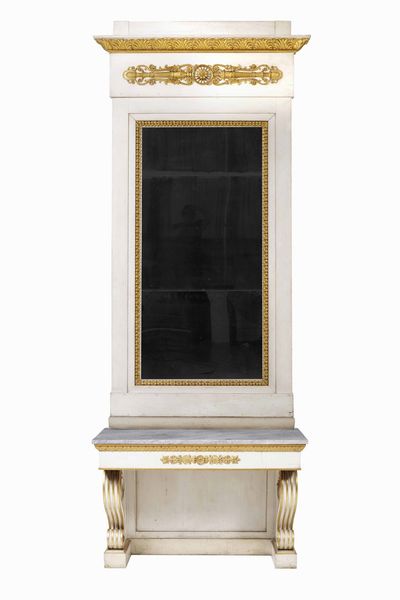 Coppia di consolles con specchiere in legno intagliato, laccato e dorato. XVIII-XIX secolo  - Asta Antiquariato Luglio | Cambi Time - Associazione Nazionale - Case d'Asta italiane