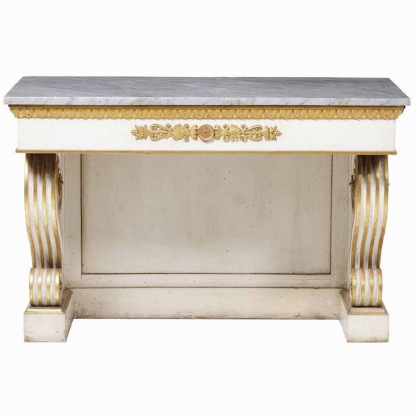 Coppia di consolles con specchiere in legno intagliato, laccato e dorato. XVIII-XIX secolo  - Asta Antiquariato Luglio | Cambi Time - Associazione Nazionale - Case d'Asta italiane