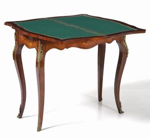 Tavolo da gioco lastronato e intarsiato  - Asta Antiquariato Luglio | Cambi Time - Associazione Nazionale - Case d'Asta italiane
