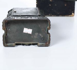 Officielle in custodia  - Asta Antiquariato Luglio | Cambi Time - Associazione Nazionale - Case d'Asta italiane