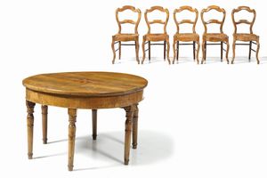 Tavolo circolare con cinque sedie, XIX-XX secolo  - Asta Antiquariato Luglio | Cambi Time - Associazione Nazionale - Case d'Asta italiane