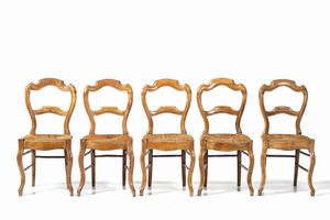 Tavolo circolare con cinque sedie, XIX-XX secolo  - Asta Antiquariato Luglio | Cambi Time - Associazione Nazionale - Case d'Asta italiane