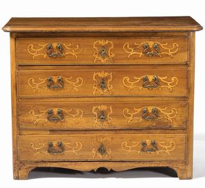 Cassettone intarsiato, fronte dritto a quattro cassetti. Piemonte XVIII secolo  - Asta Antiquariato Luglio | Cambi Time - Associazione Nazionale - Case d'Asta italiane