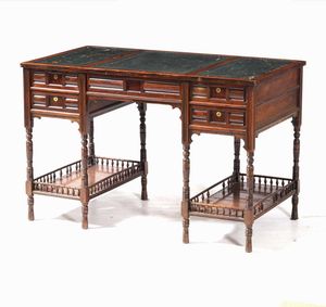 Scrivania a quattro cassetti. XIX secolo  - Asta Antiquariato Luglio | Cambi Time - Associazione Nazionale - Case d'Asta italiane