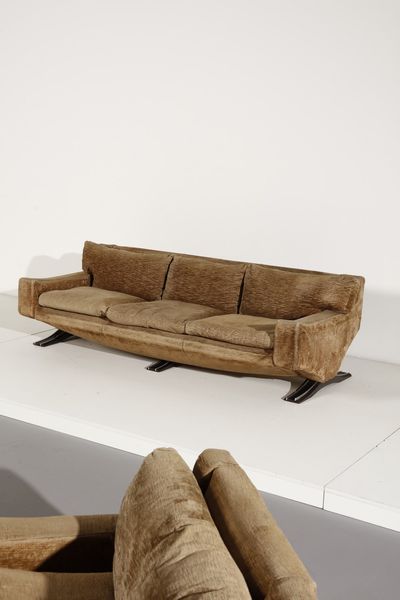 SARTORI FRANZ T.  (n. 1927) : Divano e coppia di poltrone per Flexform  - Asta Asta 371 | DESIGN E ARTI DECORATIVE DEL NOVECENTO Online - Associazione Nazionale - Case d'Asta italiane