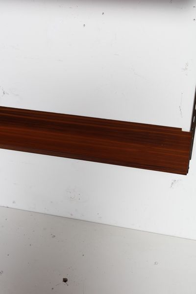 FAZIOLI ENNIO : Coppia di librerie pensili per MIM Roma  - Asta Asta 371 | DESIGN E ARTI DECORATIVE DEL NOVECENTO Online - Associazione Nazionale - Case d'Asta italiane