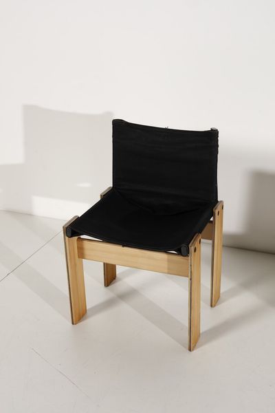 SCARPA TOBIA (n. 1935) : Sei sedie Monk per Molteni  - Asta Asta 371 | DESIGN E ARTI DECORATIVE DEL NOVECENTO Online - Associazione Nazionale - Case d'Asta italiane