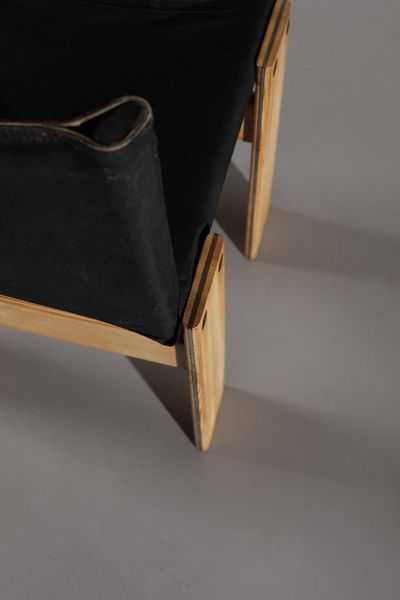 SCARPA TOBIA (n. 1935) : Sei sedie Monk per Molteni  - Asta Asta 371 | DESIGN E ARTI DECORATIVE DEL NOVECENTO Online - Associazione Nazionale - Case d'Asta italiane