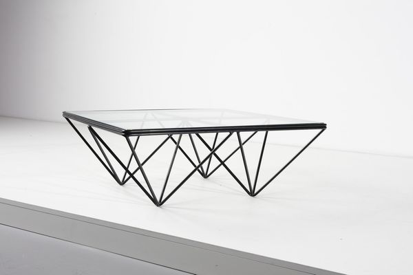 PIVA PAOLO (1950 - 2017) : Tavolino da salotto Alanda per B&B  - Asta Asta 371 | DESIGN E ARTI DECORATIVE DEL NOVECENTO Online - Associazione Nazionale - Case d'Asta italiane