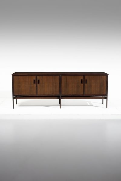 FRATTINI GIANFRANCO (1926 - 2004) : Credenza per Cantieri Carugati  - Asta Asta 371 | DESIGN E ARTI DECORATIVE DEL NOVECENTO Online - Associazione Nazionale - Case d'Asta italiane