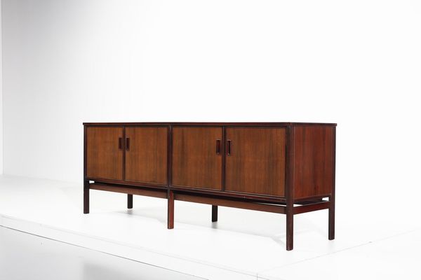 FRATTINI GIANFRANCO (1926 - 2004) : Credenza per Cantieri Carugati  - Asta Asta 371 | DESIGN E ARTI DECORATIVE DEL NOVECENTO Online - Associazione Nazionale - Case d'Asta italiane
