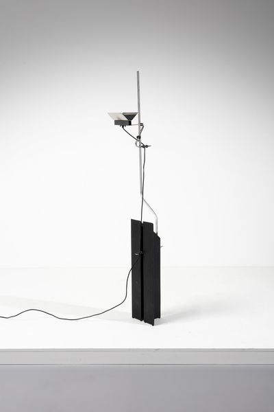 CHIGGIO ENNIO (n. 1938) : Lampada da terra MP per Lumenform  - Asta Asta 371 | DESIGN E ARTI DECORATIVE DEL NOVECENTO Online - Associazione Nazionale - Case d'Asta italiane