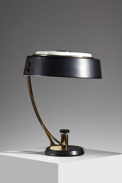 TORLASCO OSCAR (1934 - 2004) : Lampada da tavolo  - Asta Asta 371 | DESIGN E ARTI DECORATIVE DEL NOVECENTO Online - Associazione Nazionale - Case d'Asta italiane