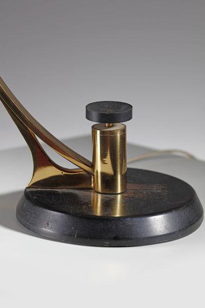 TORLASCO OSCAR (1934 - 2004) : Lampada da tavolo  - Asta Asta 371 | DESIGN E ARTI DECORATIVE DEL NOVECENTO Online - Associazione Nazionale - Case d'Asta italiane