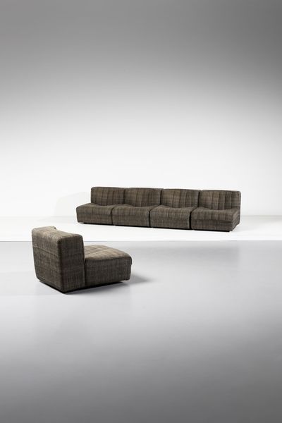 AGNOLI TITO (1931 - 2012) : Divano modulare serie 900 per Arflex (5  moduli)  - Asta Asta 371 | DESIGN E ARTI DECORATIVE DEL NOVECENTO Online - Associazione Nazionale - Case d'Asta italiane