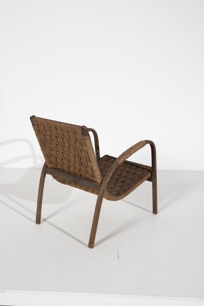 MANIFATTURA ITALIANA : Poltrona con poggiapiedi  - Asta Asta 371 | DESIGN E ARTI DECORATIVE DEL NOVECENTO Online - Associazione Nazionale - Case d'Asta italiane