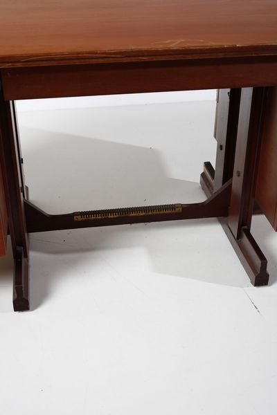 MANIFATTURA ITALIANA : Scrivania con sedia  - Asta Asta 371 | DESIGN E ARTI DECORATIVE DEL NOVECENTO Online - Associazione Nazionale - Case d'Asta italiane