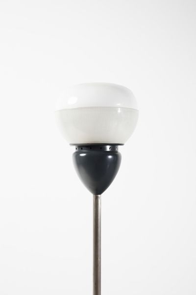 GARDELLA IGNAZIO (1905 - 1999) : attribuito. Lampada da terra per Azucena  - Asta Asta 371 | DESIGN E ARTI DECORATIVE DEL NOVECENTO Online - Associazione Nazionale - Case d'Asta italiane