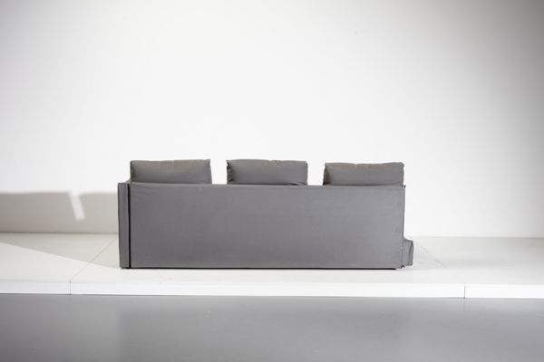 VIGANO' VITTORIANO (1919 - 1996) : Divano  - Asta Asta 371 | DESIGN E ARTI DECORATIVE DEL NOVECENTO Online - Associazione Nazionale - Case d'Asta italiane