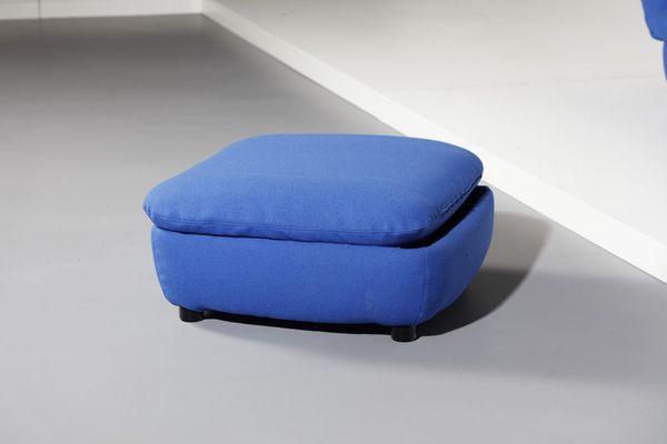 SPADOLINI PIERLUIGI (1922 - 2000) : Divano serie Delfa per Arflex  - Asta Asta 371 | DESIGN E ARTI DECORATIVE DEL NOVECENTO Online - Associazione Nazionale - Case d'Asta italiane