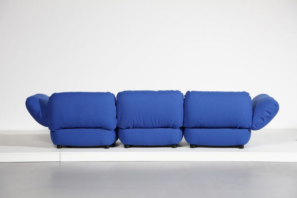 SPADOLINI PIERLUIGI (1922 - 2000) : Divano serie Delfa per Arflex  - Asta Asta 371 | DESIGN E ARTI DECORATIVE DEL NOVECENTO Online - Associazione Nazionale - Case d'Asta italiane