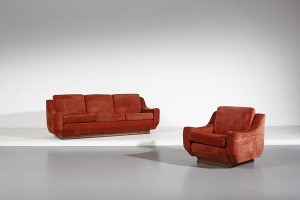 CINOVA : Divano con poltrona  - Asta Asta 371 | DESIGN E ARTI DECORATIVE DEL NOVECENTO Online - Associazione Nazionale - Case d'Asta italiane