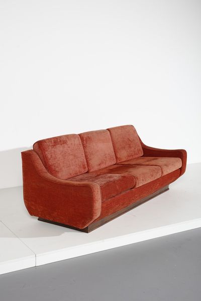 CINOVA : Divano  - Asta Asta 371 | DESIGN E ARTI DECORATIVE DEL NOVECENTO Online - Associazione Nazionale - Case d'Asta italiane