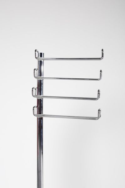 MANIFATTURA ITALIANA : Coppia di appendiabiti  - Asta Asta 371 | DESIGN E ARTI DECORATIVE DEL NOVECENTO Online - Associazione Nazionale - Case d'Asta italiane