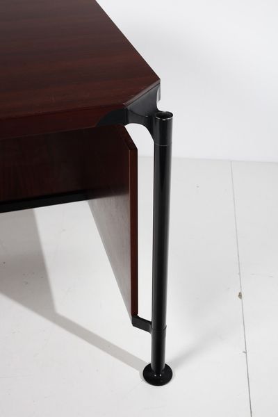 PARISI ICO (1916 - 1996) : Scrivania per MIM  - Asta Asta 371 | DESIGN E ARTI DECORATIVE DEL NOVECENTO Online - Associazione Nazionale - Case d'Asta italiane