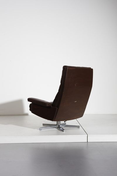 DE SEDE : Coppia di poltrone  - Asta Asta 371 | DESIGN E ARTI DECORATIVE DEL NOVECENTO Online - Associazione Nazionale - Case d'Asta italiane