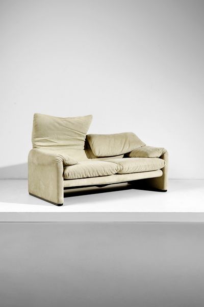 MAGISTRETTI VICO (1920 - 2006) : Divano Maralunga per Cassina  - Asta Asta 371 | DESIGN E ARTI DECORATIVE DEL NOVECENTO Online - Associazione Nazionale - Case d'Asta italiane