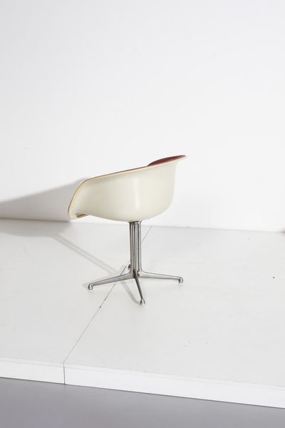 EAMES CHARLES & RAY (1907 - 1978) : attribuito. Quattro poltroncine  - Asta Asta 371 | DESIGN E ARTI DECORATIVE DEL NOVECENTO Online - Associazione Nazionale - Case d'Asta italiane
