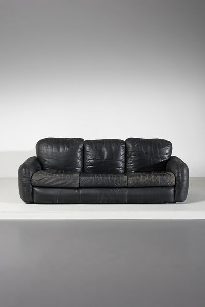 BOGA MARCO : Divano Piumotto per Mobili Busnelli  - Asta Asta 371 | DESIGN E ARTI DECORATIVE DEL NOVECENTO Online - Associazione Nazionale - Case d'Asta italiane