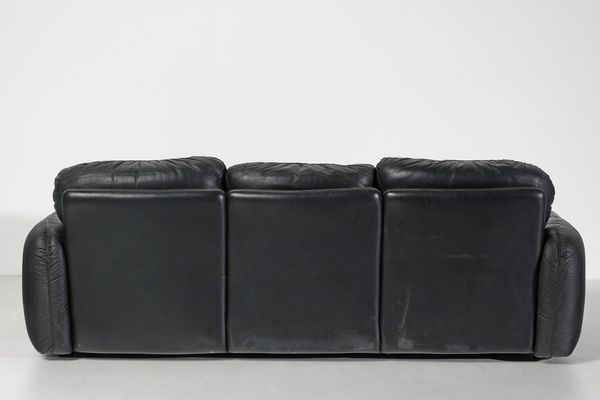 BOGA MARCO : Divano Piumotto per Mobili Busnelli  - Asta Asta 371 | DESIGN E ARTI DECORATIVE DEL NOVECENTO Online - Associazione Nazionale - Case d'Asta italiane