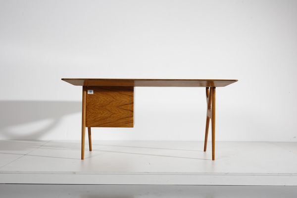 MANIFATTURA ITALIANA : Scrivania  - Asta Asta 371 | DESIGN E ARTI DECORATIVE DEL NOVECENTO Online - Associazione Nazionale - Case d'Asta italiane