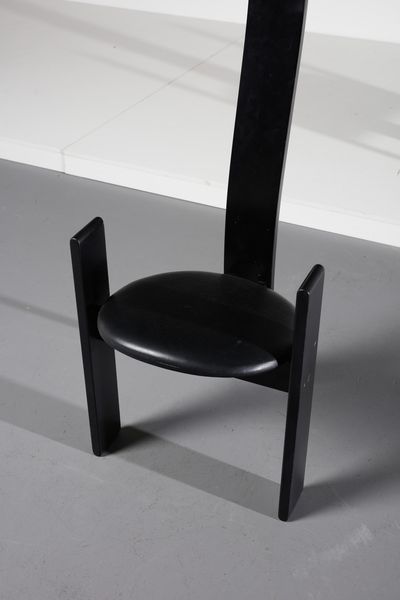 MAGISTRETTI VICO (1920 - 2006) : Coppia di sedie Golem per Poggi  - Asta Asta 371 | DESIGN E ARTI DECORATIVE DEL NOVECENTO Online - Associazione Nazionale - Case d'Asta italiane