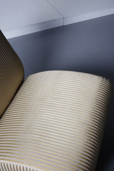 VARO VITTORIO : Quattro poltrone Cigno, collezione Ipestyle, per IPE  - Asta Asta 371 | DESIGN E ARTI DECORATIVE DEL NOVECENTO Online - Associazione Nazionale - Case d'Asta italiane