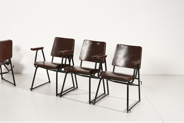 GRUPPO BBPR (n. 1932) : attribuito. Dodici sedie  - Asta Asta 371 | DESIGN E ARTI DECORATIVE DEL NOVECENTO Online - Associazione Nazionale - Case d'Asta italiane