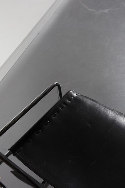 FALESCHINI GUIDO : Quattro sedie per Mariani  - Asta Asta 371 | DESIGN E ARTI DECORATIVE DEL NOVECENTO Online - Associazione Nazionale - Case d'Asta italiane